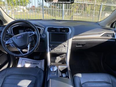 2018 Ford Fusion Hybrid SE   - Photo 7 - Fresno, CA 93702