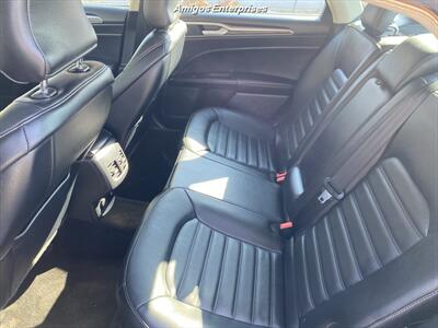 2018 Ford Fusion Hybrid SE   - Photo 8 - Fresno, CA 93702