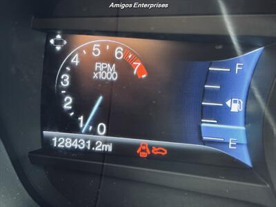 2017 Ford Fusion Titanium   - Photo 11 - Fresno, CA 93702