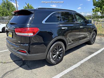 2017 Kia Sorento LX V6   - Photo 4 - Fresno, CA 93702