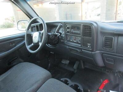 2002 Chevrolet 2500HD   - Photo 23 - Fresno, CA 93702