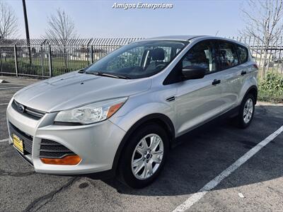 2014 Ford Escape S   - Photo 2 - Fresno, CA 93702