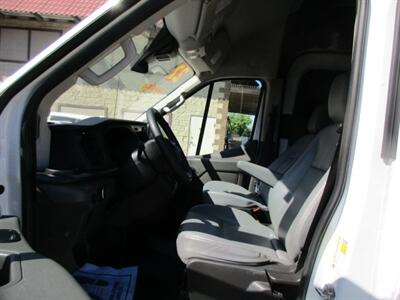 2022 Ford Transit 250  High Roof - Photo 8 - Madera, CA 93636