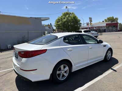 2015 Kia Optima LX - Photo 4 - Fresno, CA 93702