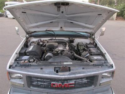 1999 GMC Sierra Bucket  3500HD - Photo 2 - Fresno, CA 93702