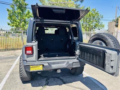 2020 Jeep Wrangler Sport S   - Photo 6 - Fresno, CA 93702