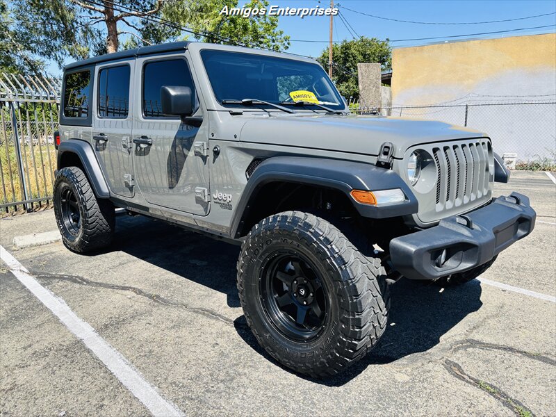 2020 Jeep Wrangler Sport S   - Photo 1 - Fresno, CA 93702