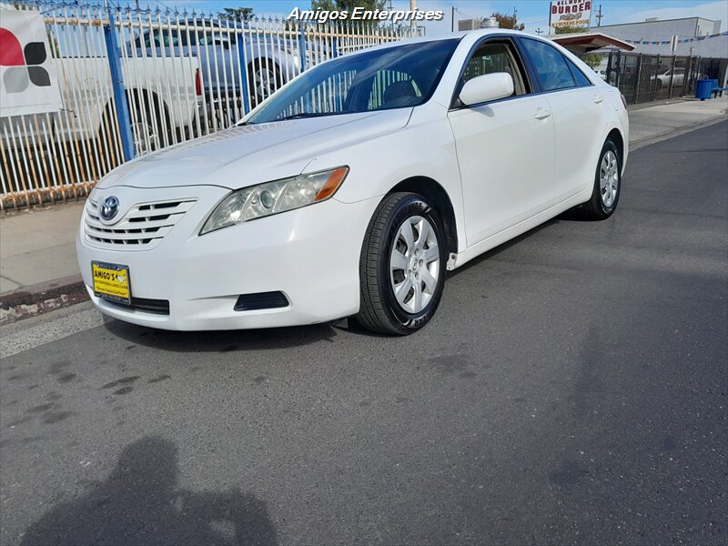 2007 Toyota Camry LE photo 4