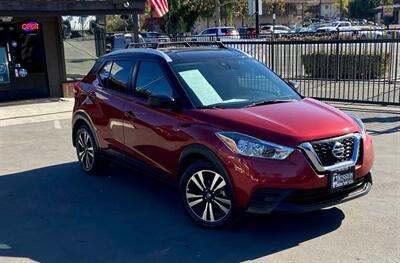 2020 Nissan Kicks SV  