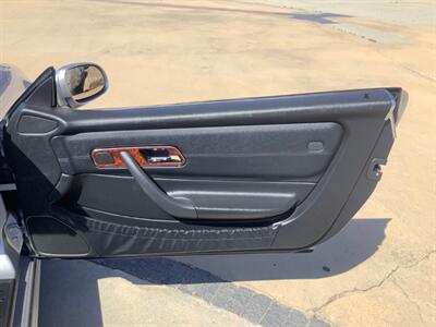 2001 Mercedes-Benz SLK SLK 320   - Photo 33 - Escondido, CA 92029