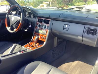 2001 Mercedes-Benz SLK SLK 320   - Photo 29 - Escondido, CA 92029