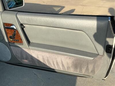 1990 Mercedes-Benz 500 SL   - Photo 33 - Escondido, CA 92029