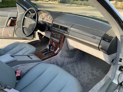 1990 Mercedes-Benz 500 SL   - Photo 29 - Escondido, CA 92029