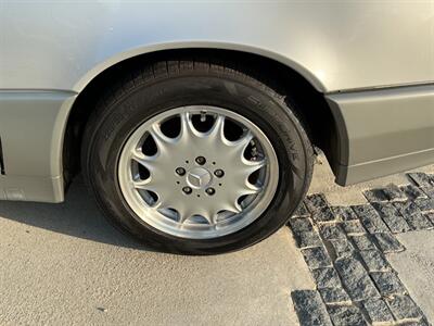 1990 Mercedes-Benz 500 SL   - Photo 46 - Escondido, CA 92029
