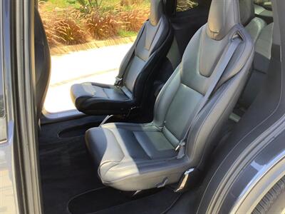 2018 Tesla Model X 100D   - Photo 32 - Escondido, CA 92029