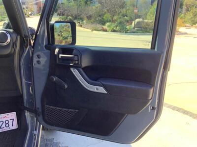 2014 Jeep Wrangler Rubicon   - Photo 25 - Escondido, CA 92029