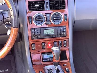 2004 Mercedes-Benz SLK 320   - Photo 26 - Escondido, CA 92029