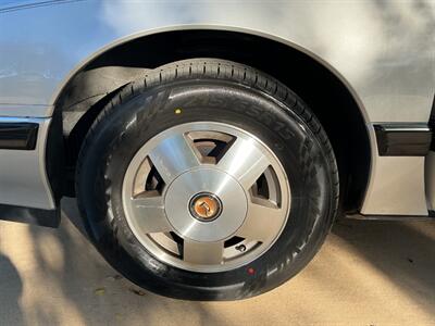 1990 Buick Reatta   - Photo 50 - Escondido, CA 92029