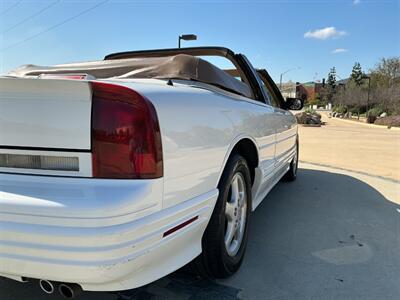 1995 Oldsmobile Cutlass Supreme   - Photo 13 - Escondido, CA 92029