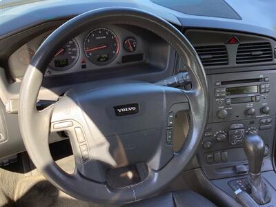 2002 Volvo V70 T5   - Photo 20 - Escondido, CA 92029