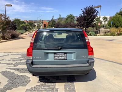 2002 Volvo V70 T5   - Photo 15 - Escondido, CA 92029
