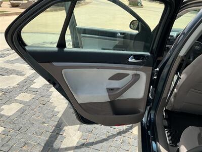 2010 Volkswagen Jetta SE PZEV   - Photo 26 - Escondido, CA 92029