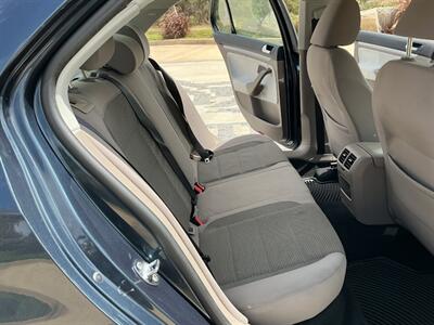 2010 Volkswagen Jetta SE PZEV   - Photo 29 - Escondido, CA 92029