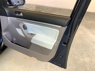 2010 Volkswagen Jetta SE   - Photo 16 - Escondido, CA 92029