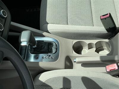 2010 Volkswagen Jetta SE PZEV   - Photo 21 - Escondido, CA 92029