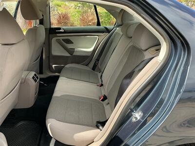 2010 Volkswagen Jetta SE PZEV   - Photo 27 - Escondido, CA 92029