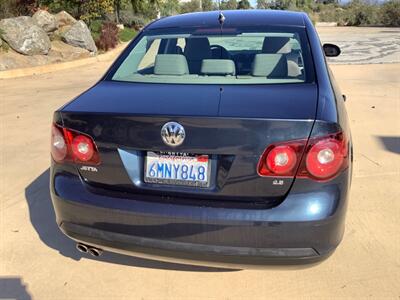 2010 Volkswagen Jetta SE   - Photo 6 - Escondido, CA 92029
