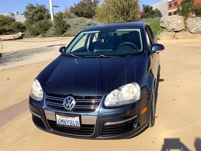 2010 Volkswagen Jetta SE   - Photo 2 - Escondido, CA 92029