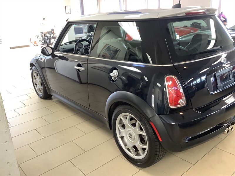2006 Mini Cooper S photo 3