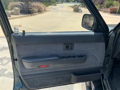 1992 Toyota 4Runner SR5 V6 - Photo 24 - Escondido, CA 92029