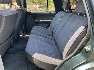 1992 Toyota 4Runner SR5 V6 - Photo 28 - Escondido, CA 92029