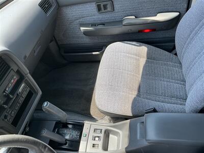 1992 Toyota 4Runner SR5 V6 - Photo 22 - Escondido, CA 92029