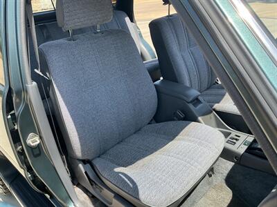 1992 Toyota 4Runner SR5 V6 - Photo 32 - Escondido, CA 92029