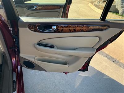 2006 Jaguar XJ8 Vanden Plas   - Photo 30 - Escondido, CA 92029