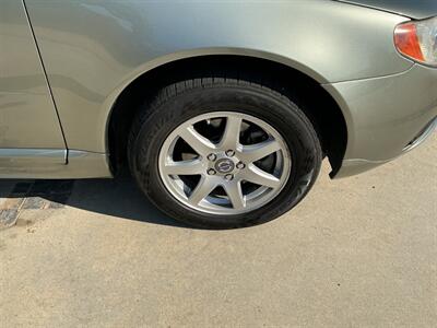 2008 Volvo V70 3.2 - Photo 48 - Escondido, CA 92029