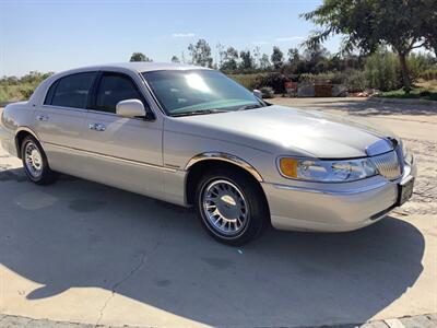 2001 Lincoln Town Car Cartier   - Photo 5 - Escondido, CA 92029