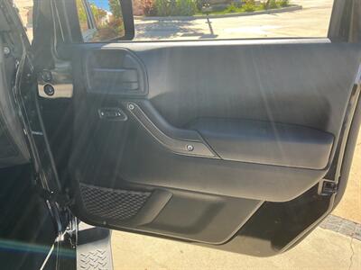 2014 Jeep Wrangler Sport   - Photo 36 - Escondido, CA 92029