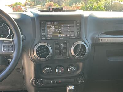 2014 Jeep Wrangler Sport   - Photo 21 - Escondido, CA 92029