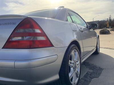 2004 Mercedes-Benz SLK 230 Kompressor   - Photo 10 - Escondido, CA 92029