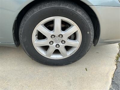 2002 Toyota Avalon XLS   - Photo 36 - Escondido, CA 92029