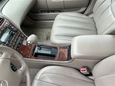 2002 Toyota Avalon XLS   - Photo 22 - Escondido, CA 92029