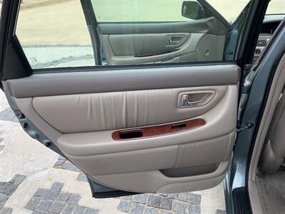 2002 Toyota Avalon XLS   - Photo 26 - Escondido, CA 92029