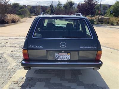 1985 Mercedes-Benz 300 TD   - Photo 15 - Escondido, CA 92029
