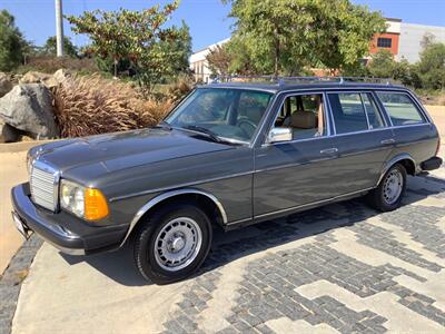 1985 Mercedes-Benz 300 TD   - Photo 1 - Escondido, CA 92029