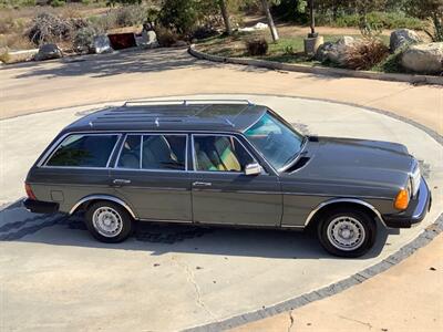 1985 Mercedes-Benz 300 TD   - Photo 18 - Escondido, CA 92029