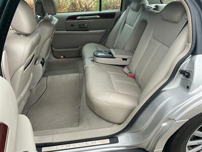 2003 Lincoln Town Car Cartier L - Photo 28 - Escondido, CA 92029